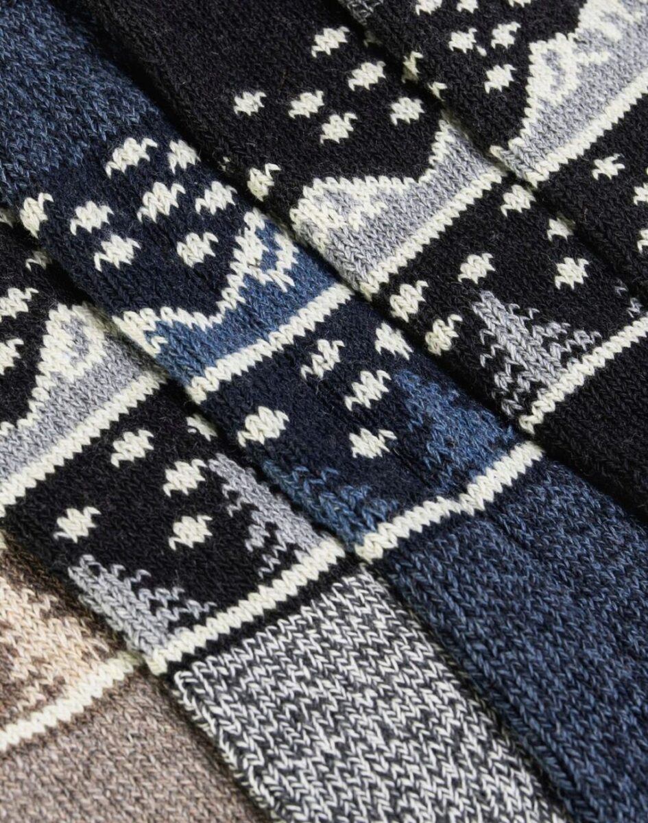 11712502949