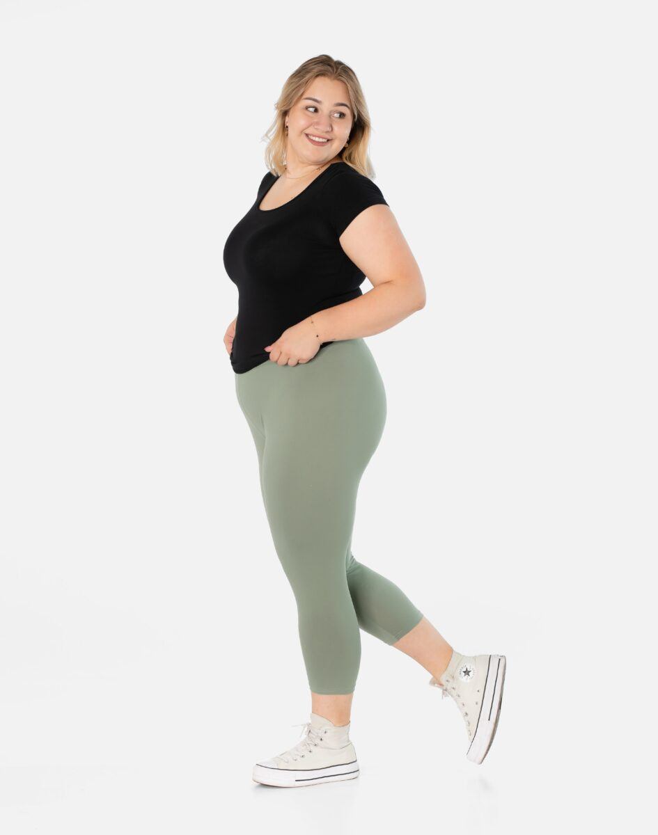 15183593327