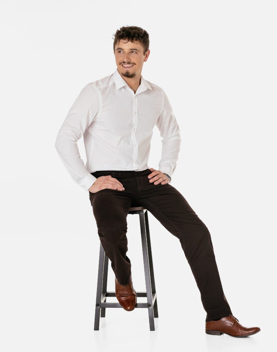 15792327824
