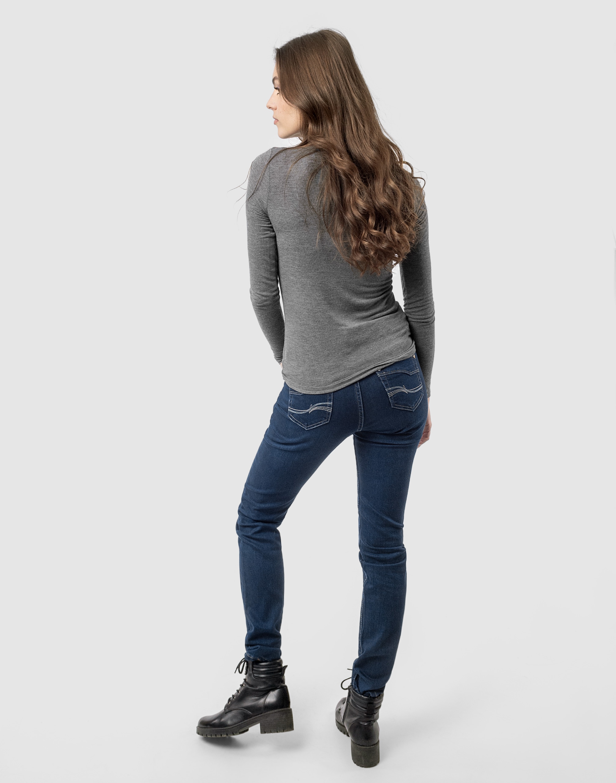 18395710928